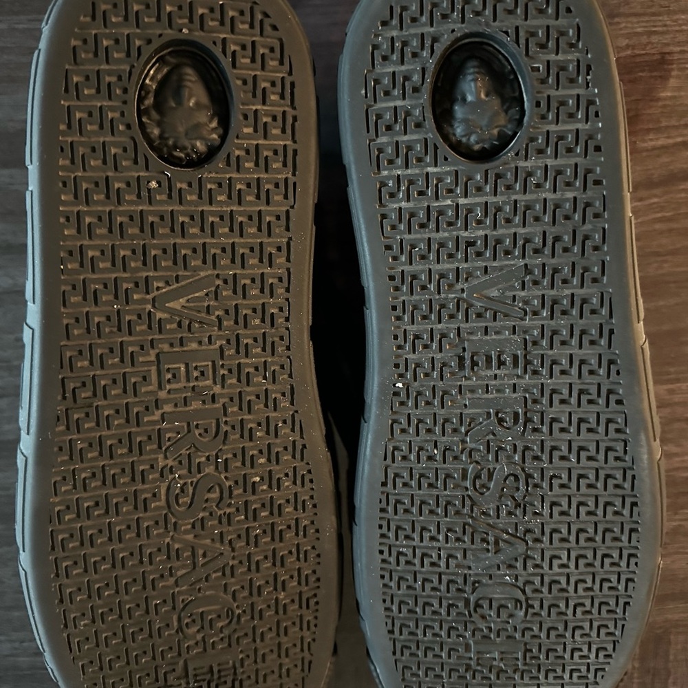 Versace Greca Sneaker 'Black size 44 . Size 11 shoes sneakers in box - Picture 12 of 12